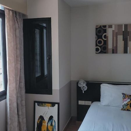 Twenty Three Residence Bangkok Kültér fotó